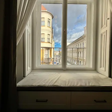 Luxury Dream Bestern *